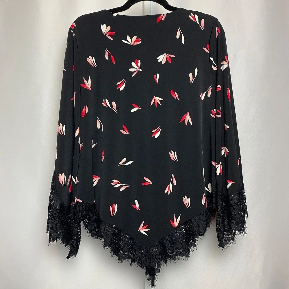 Alfani Womenʻs Black Floral Lace Trimmed Blouse Bell Sleeve Blouse PL